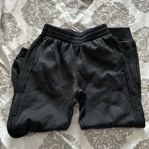 Boys adidas pants. Size 8. Very good condition